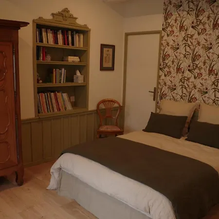 ベッド・アンド・ブレックファスト D'hotes Du Ruisseau D'argent Archettes