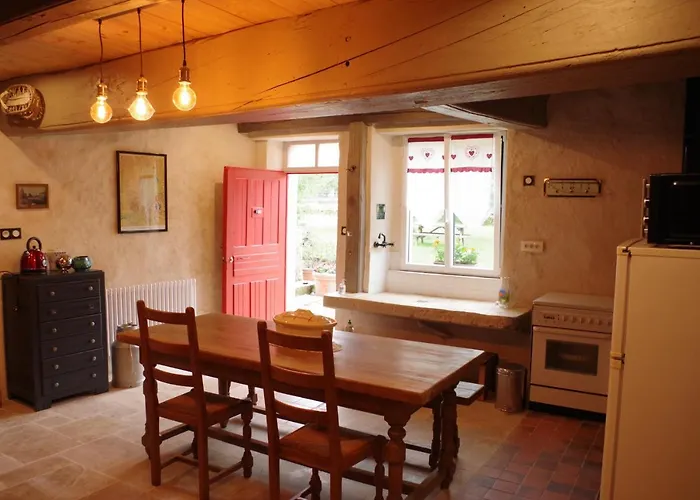 Alojamento de Acomodação e Pequeno-almoço D'hôtes Du Ruisseau D'argent 3*